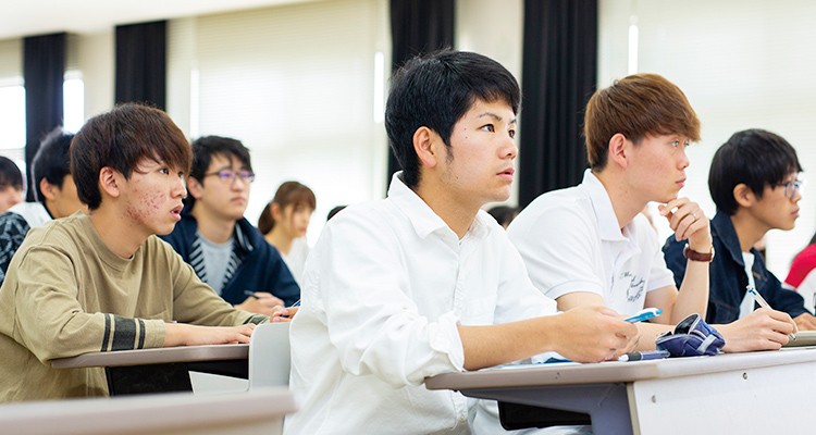 大学紹介｜鹿児島国際大学